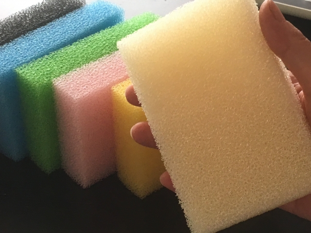 キッチンスポンジ